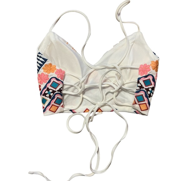 Lulus rhythm is going to get you embroidered shorts and tank in white - Picture 7 of 13